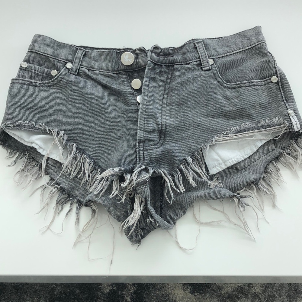 One teaspoon shorts